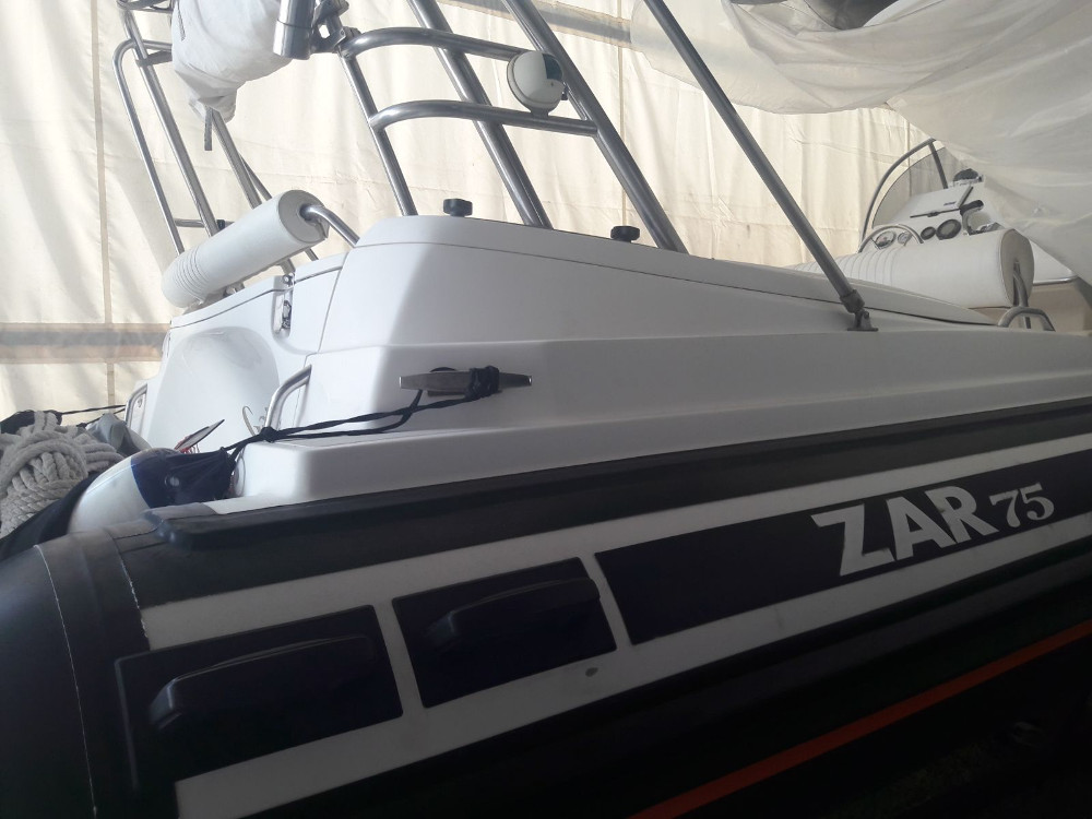 <<< VENDUTO >>> Zar 75 Suite Plus + 300Hp Suzuki 4T - 2009<br><a href=dettaglio.aspx?Id=334 >VAI ALLA SCHEDA</a>
